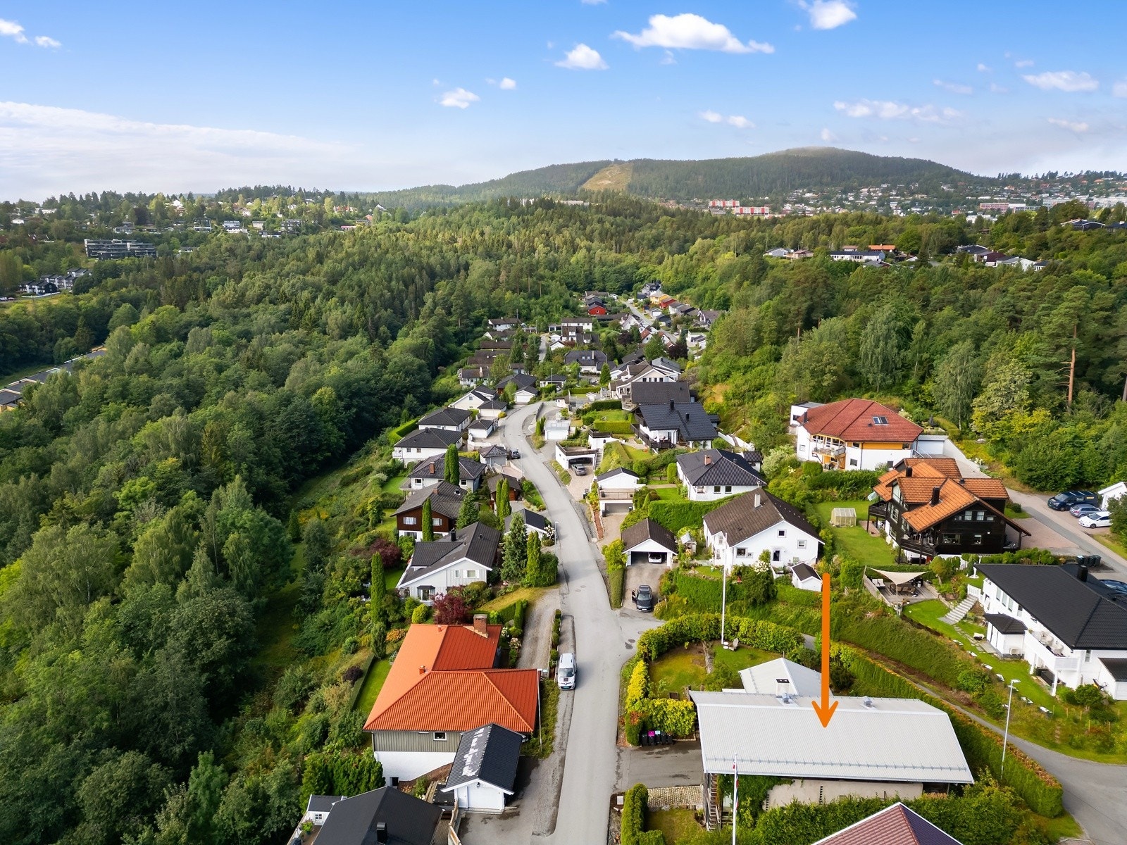 Boligen ligger i et trygt og barnevennlig område på Vettre Galleribilde