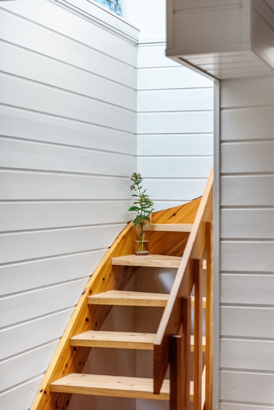 Trapp til underetasje. Galleribilde