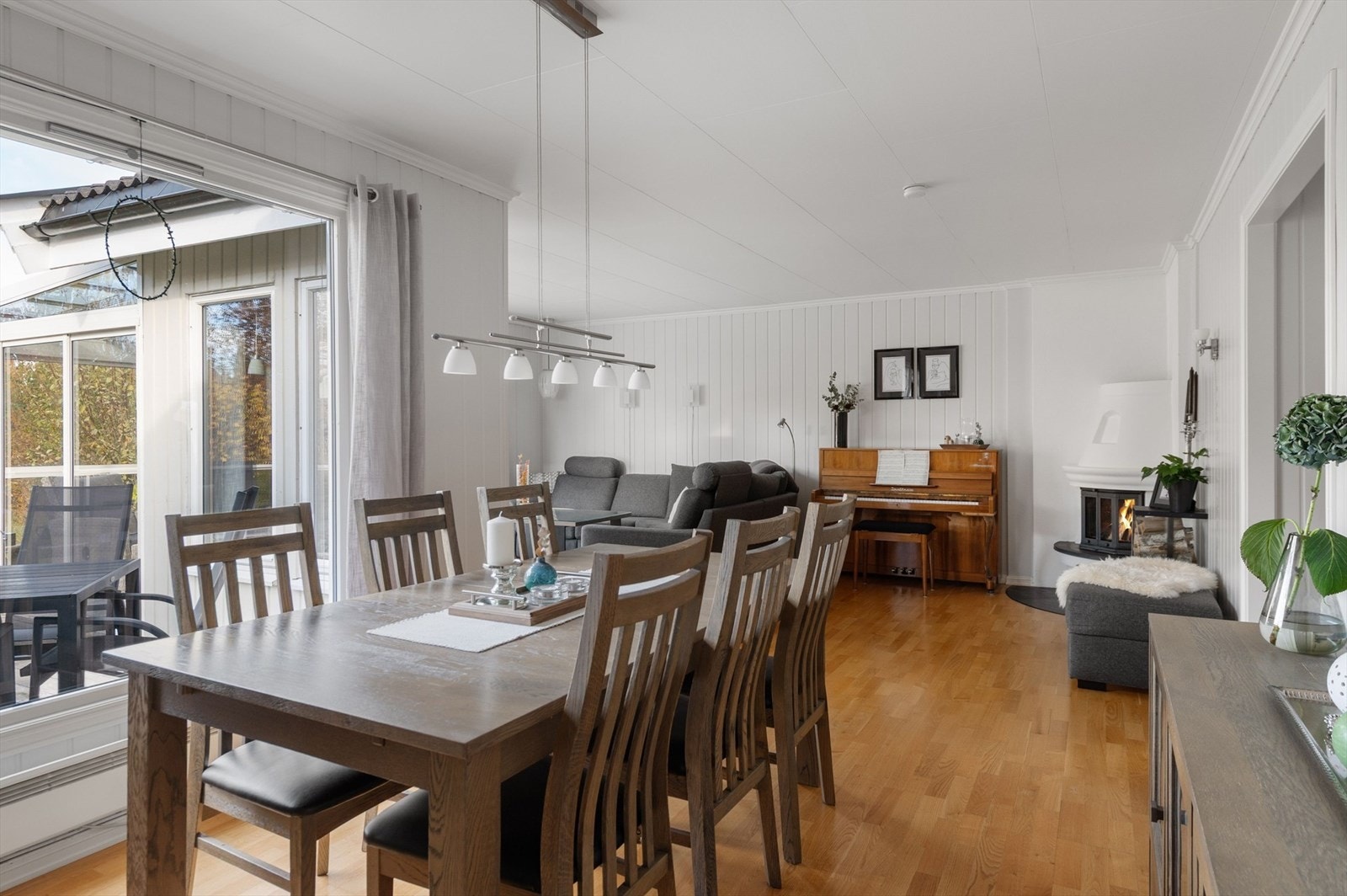 Nyte et bedre måltid med familien. Galleribilde