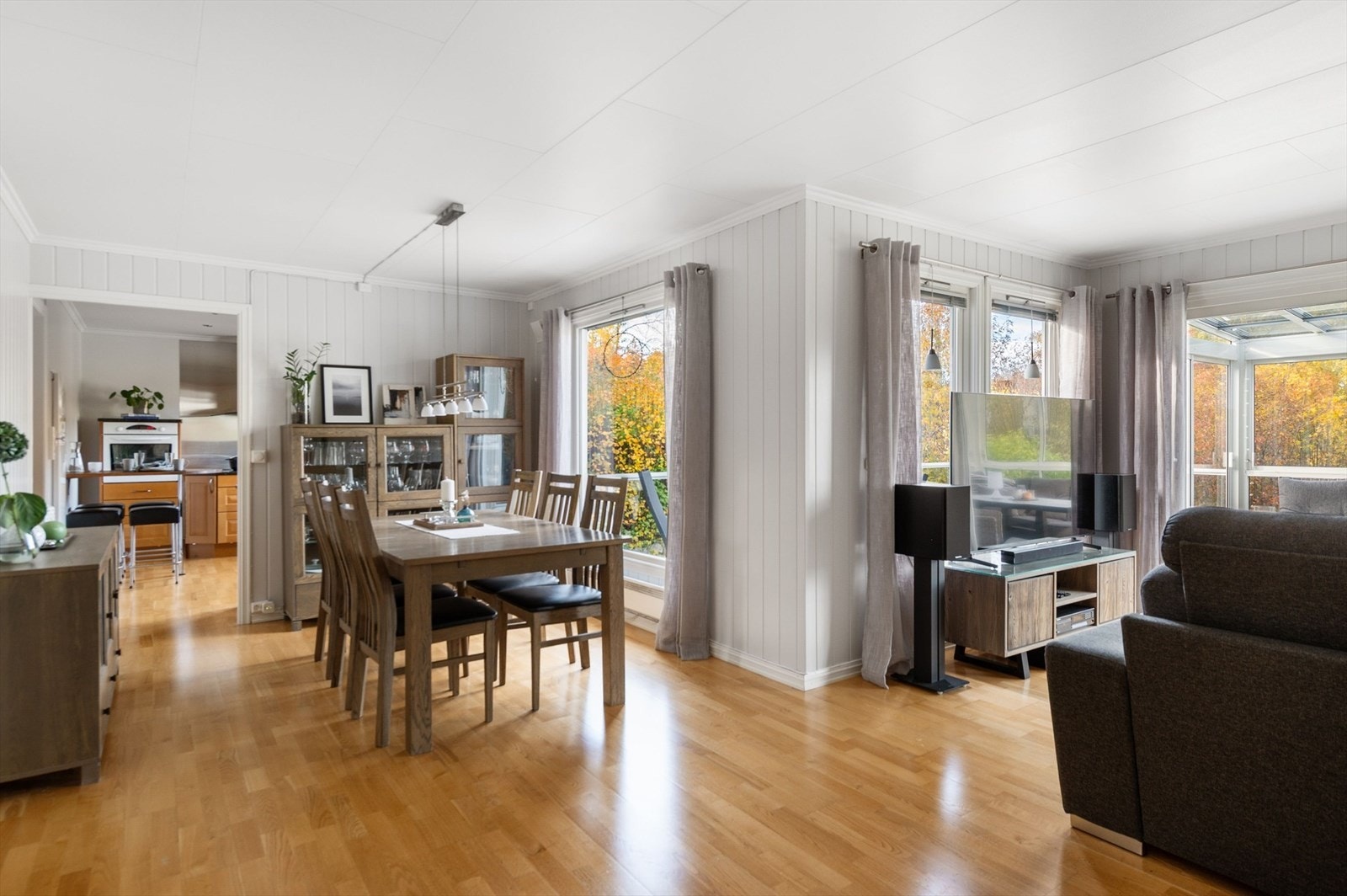 Godt med dagslys inn i stuen. Galleribilde