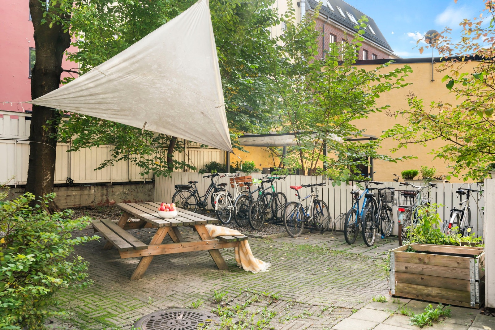 Her kan man invitere venner og familie til hagefest. Galleribilde