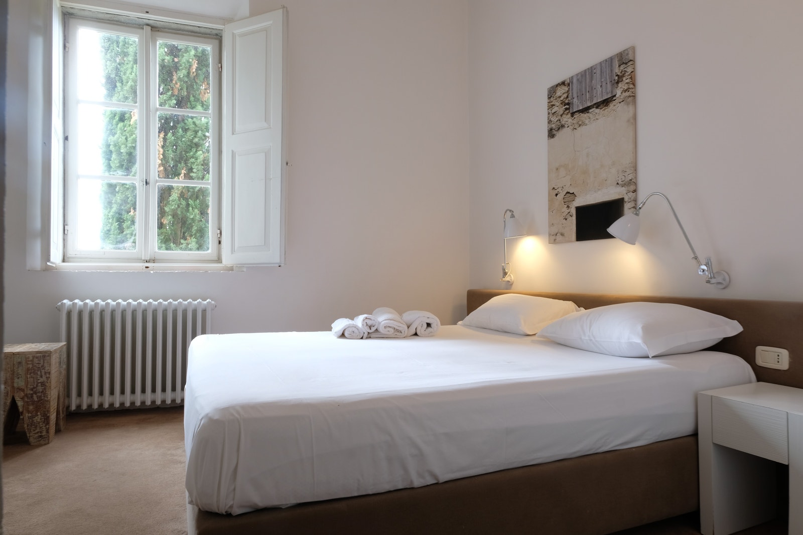 2 etasje. Vi har i denne del 3 store soverom. Galleribilde