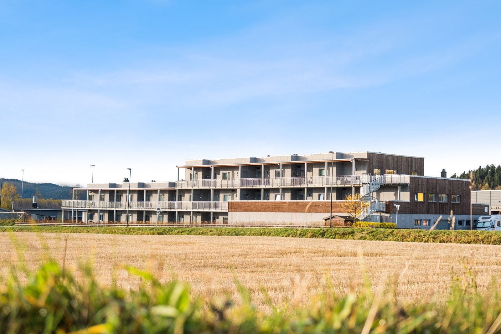 En moderne & sentral leilighet i Skogn sentrum med hjørnebeliggenhet. Galleribilde