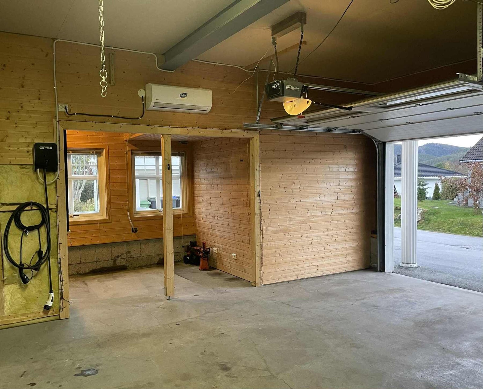 Garasje - foto privat Galleribilde