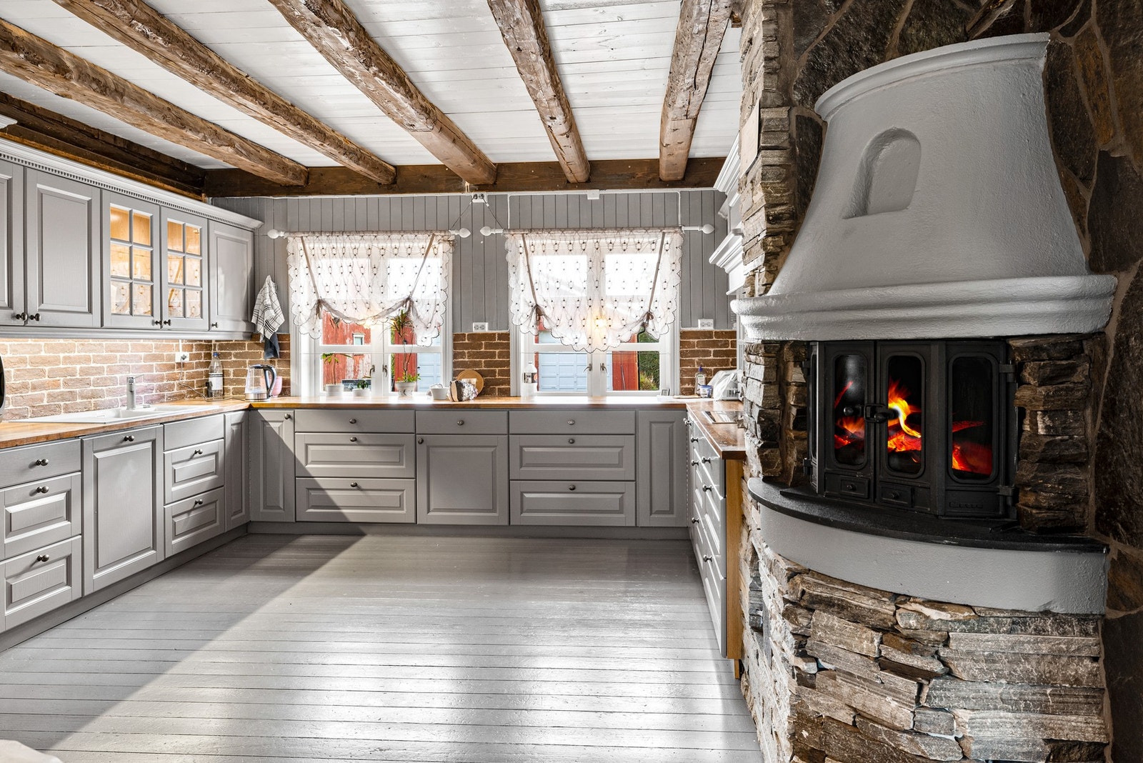 Kjøkkenet ble renovert i 2014 Galleribilde