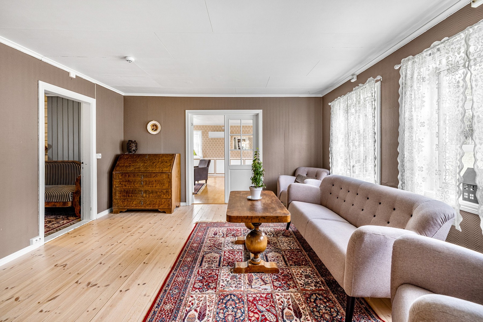 Boligen haren god kombinasjon av tradisjonelt uttrykk og moderne funksjonalitet Galleribilde