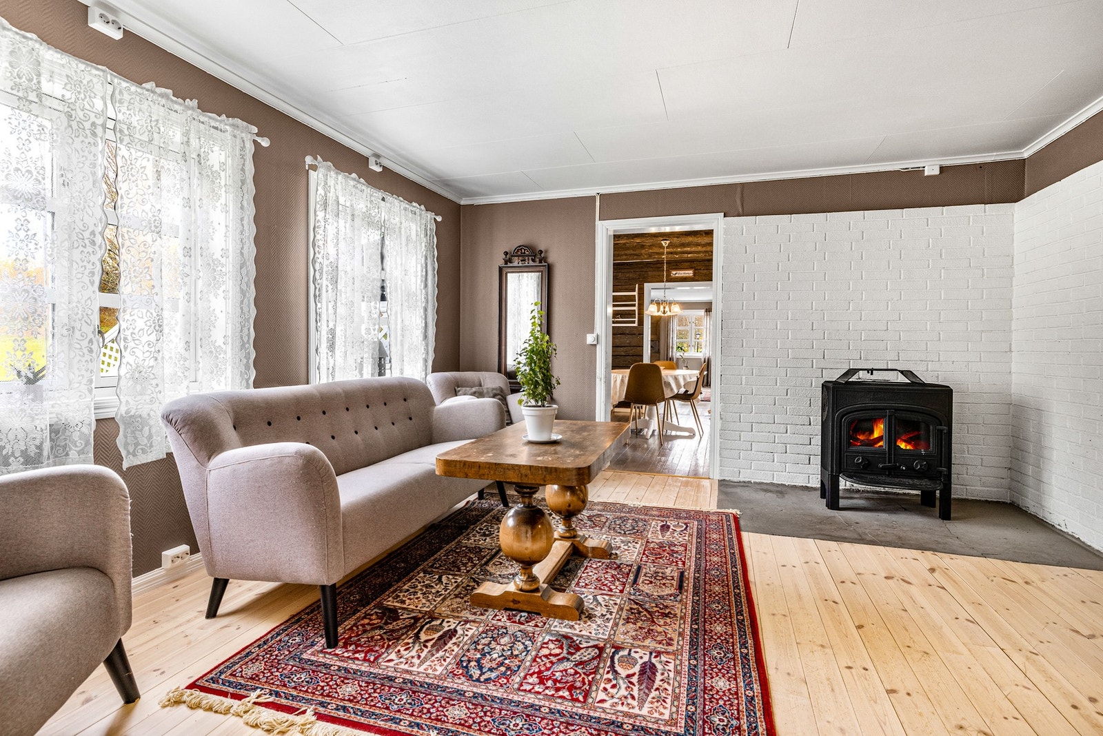 Videre er det tilkomst til boligens kjøkkensone Galleribilde