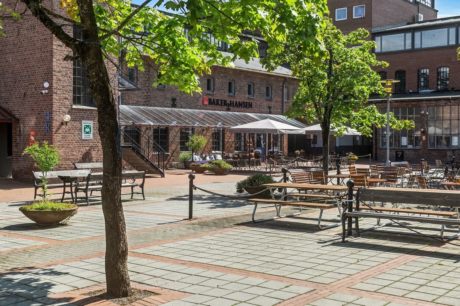 Baker Hansen - ditt lokale bakeri med ferske brød og bakverk hver dag. Galleribilde