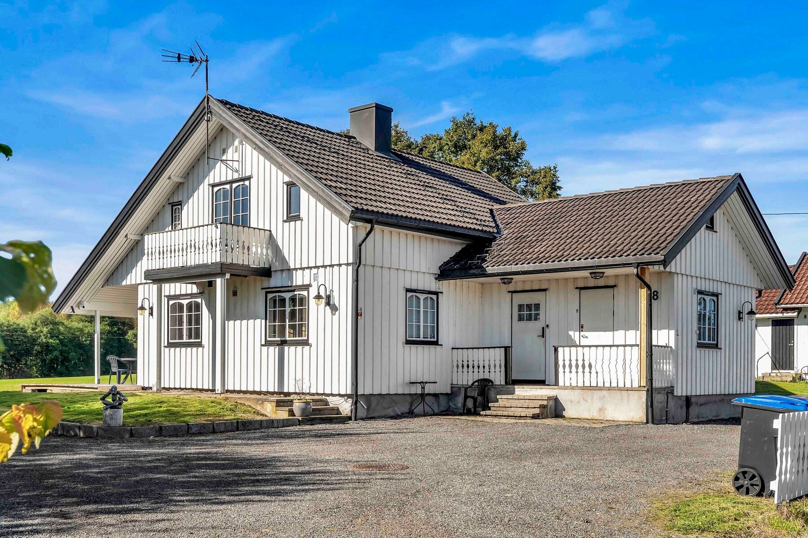 Stor gårdsplass på eiendommen Galleribilde