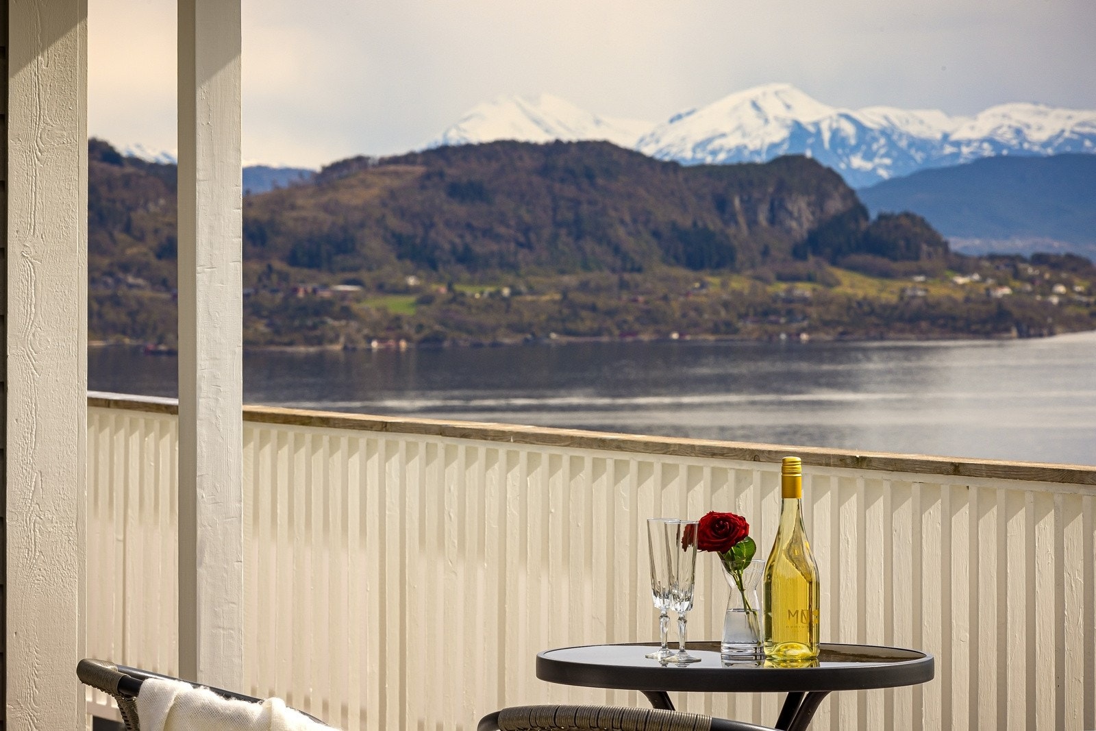 Utsikt mot Skjørsand og Vinnes Galleribilde