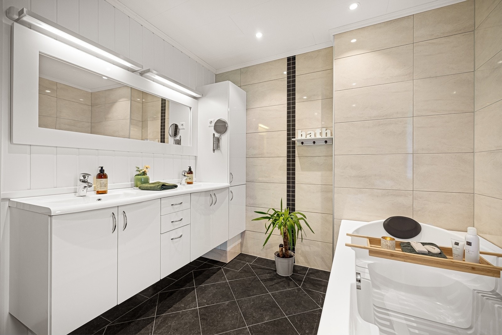 Det to bad i boligen - Et i hver etasje Galleribilde