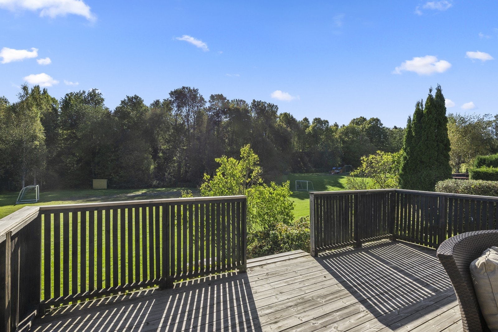 Uteområdet framstår usjenert. Galleribilde