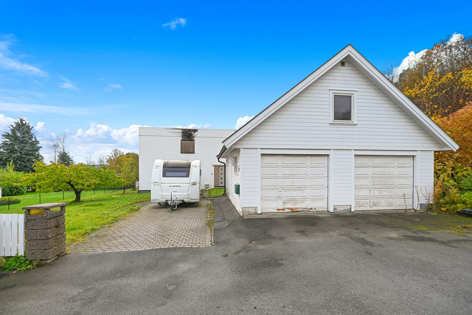 Garasjen ble ikke skadet i brannen. Galleribilde