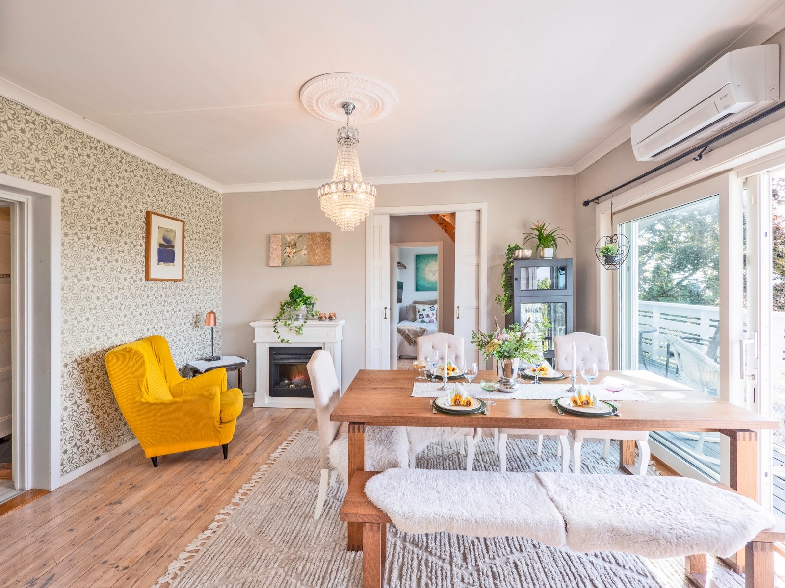 xP12151452 spise Galleribilde