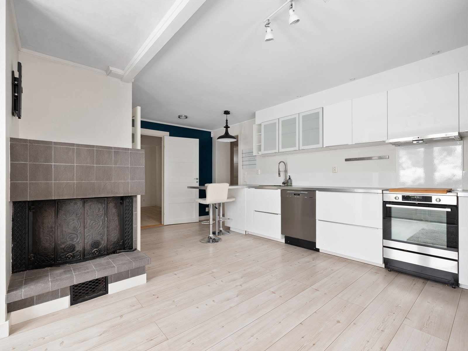 - Pen og velholdt kjøkkeninnredning fra 2017/2018 - Galleribilde