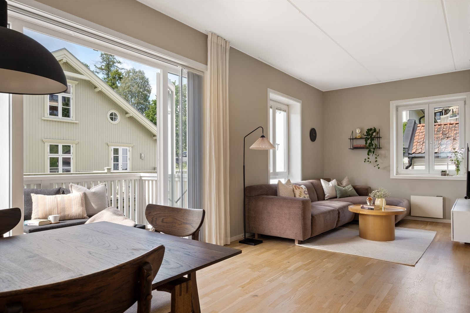- Lys og hyggelig stue - Galleribilde