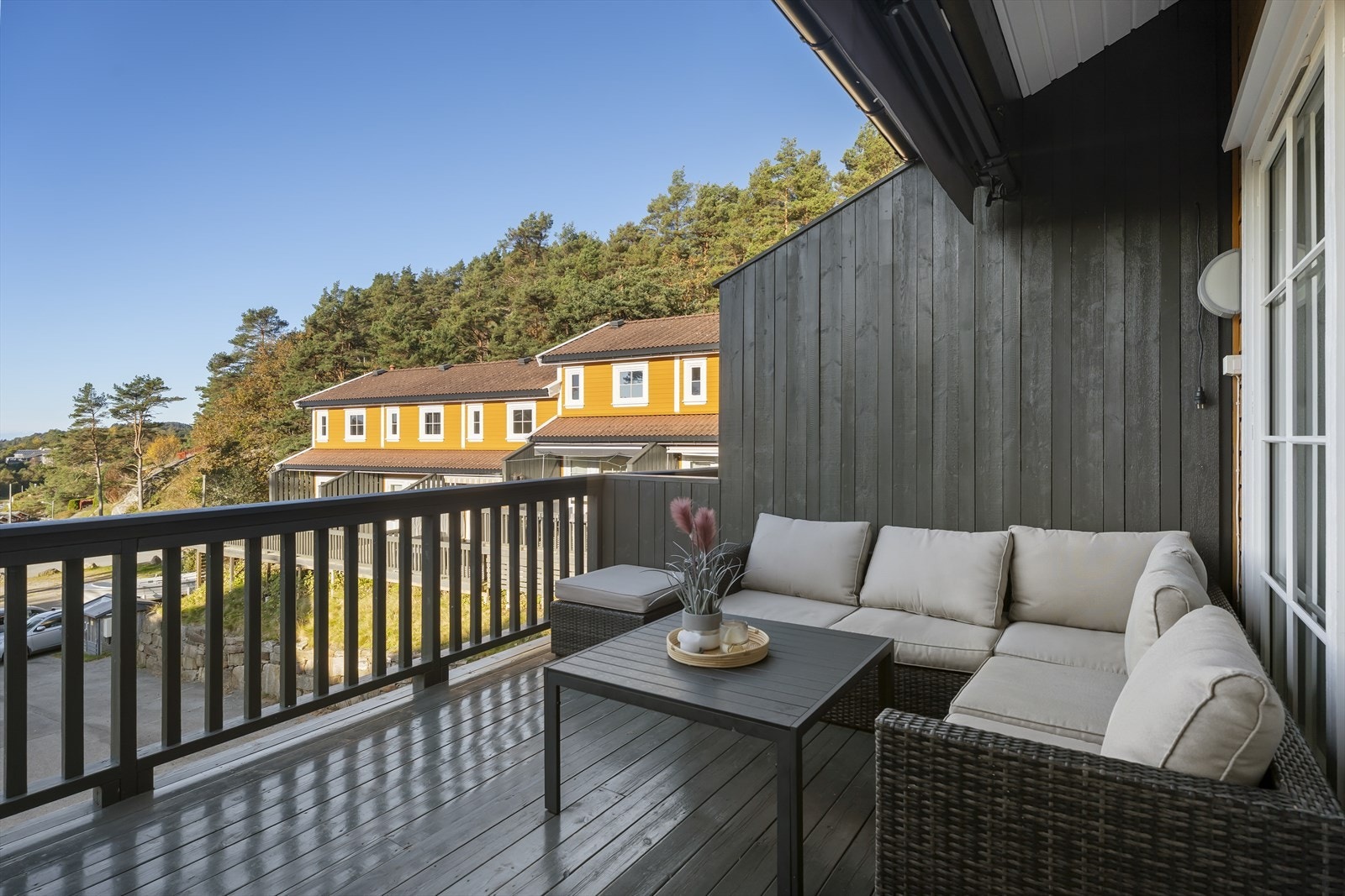 Solrikt med sol til kl. 20 sommerstid Galleribilde