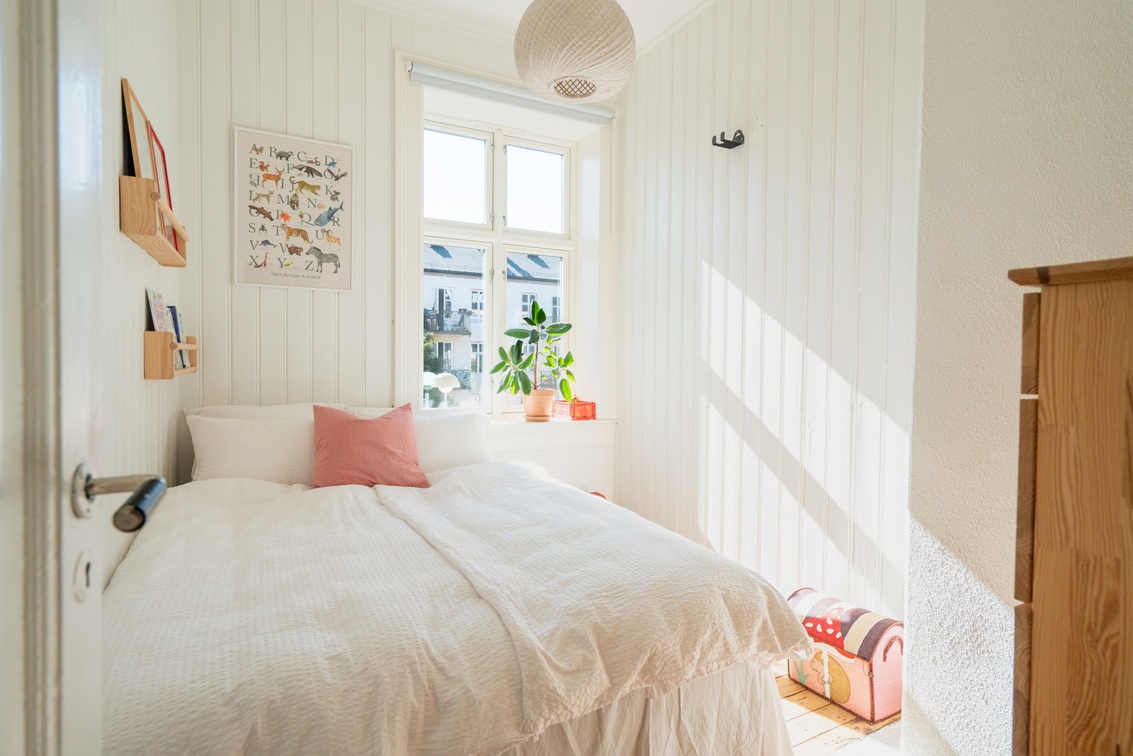 Det andre soverommet egner seg utmerket som barnerom, gjesterom eller kontor. Galleribilde