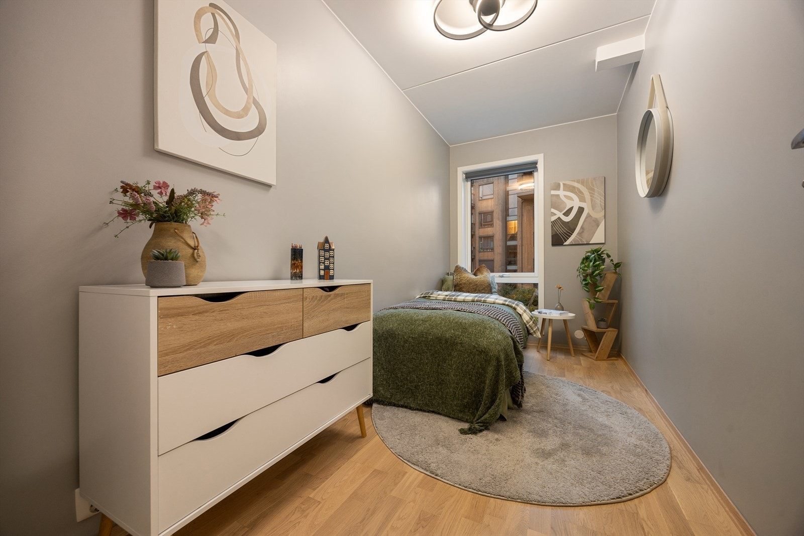 Soverom 3 med plass til seng og garderobeskap Galleribilde