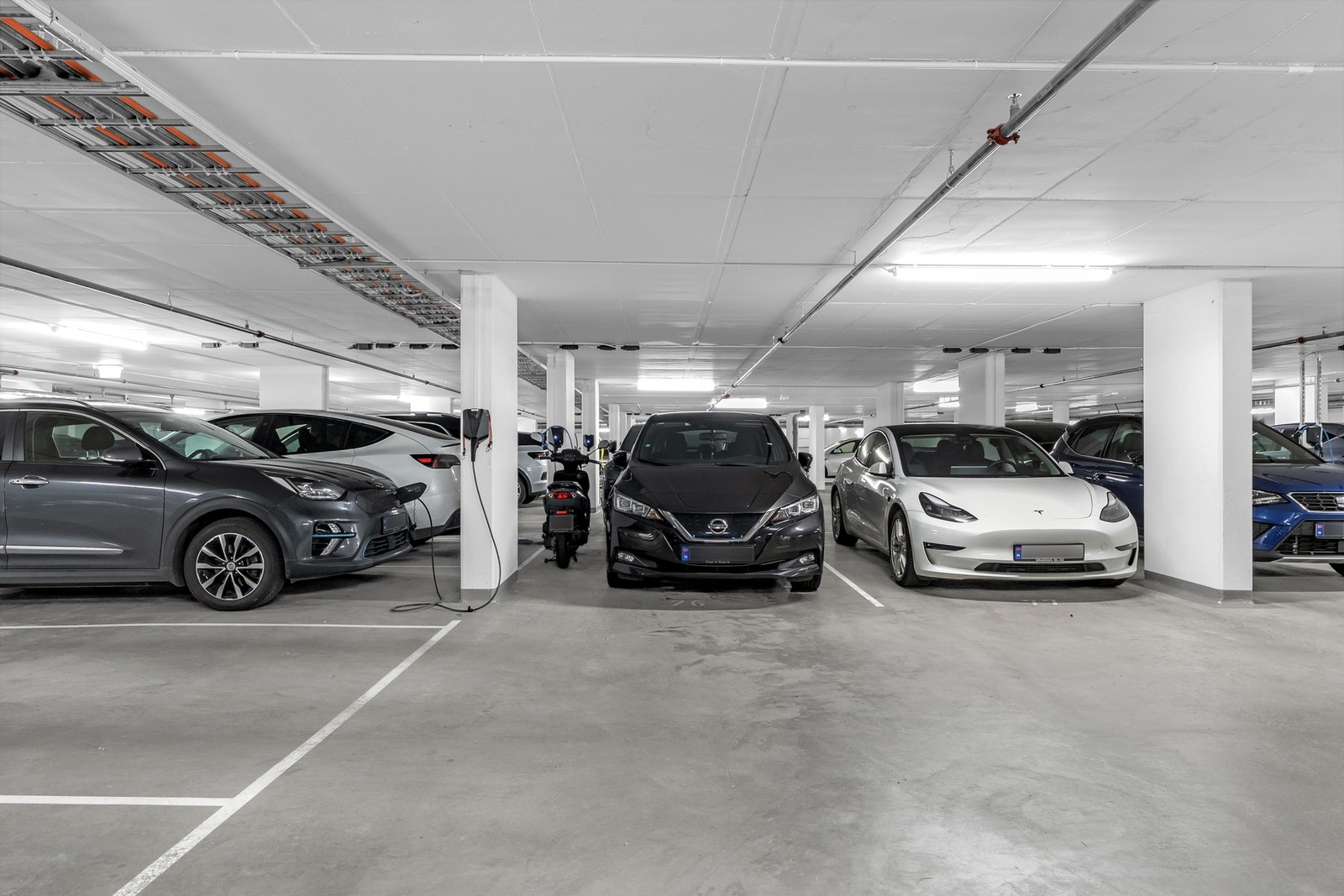 Garasje. Galleribilde