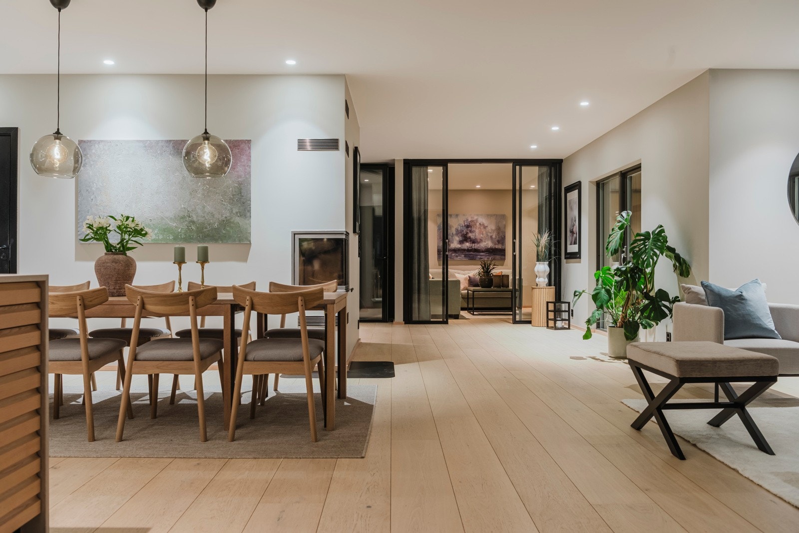 Vi tar turen videre inn i stue 2 Galleribilde