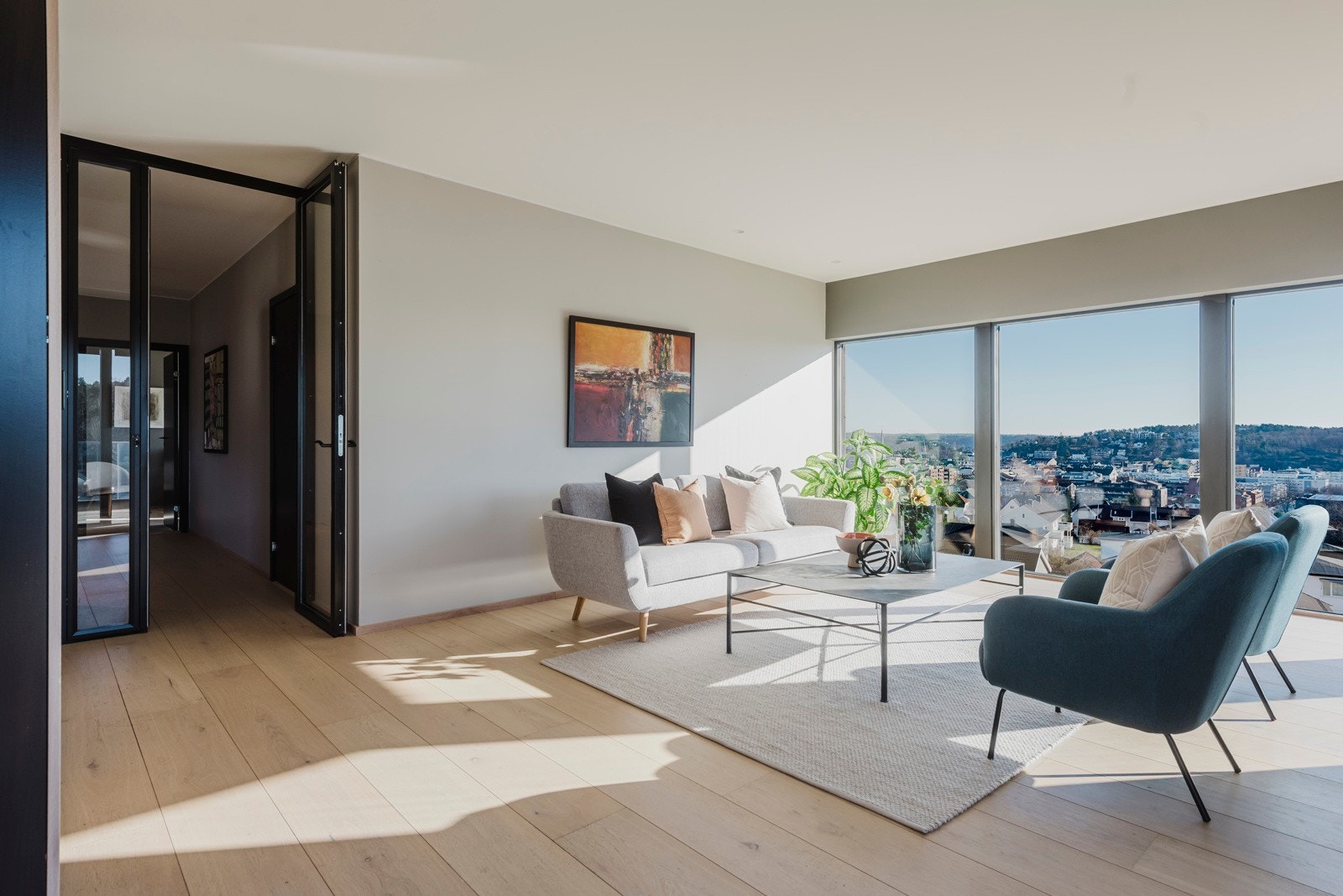 Her vil garantert familiens unge trives Galleribilde