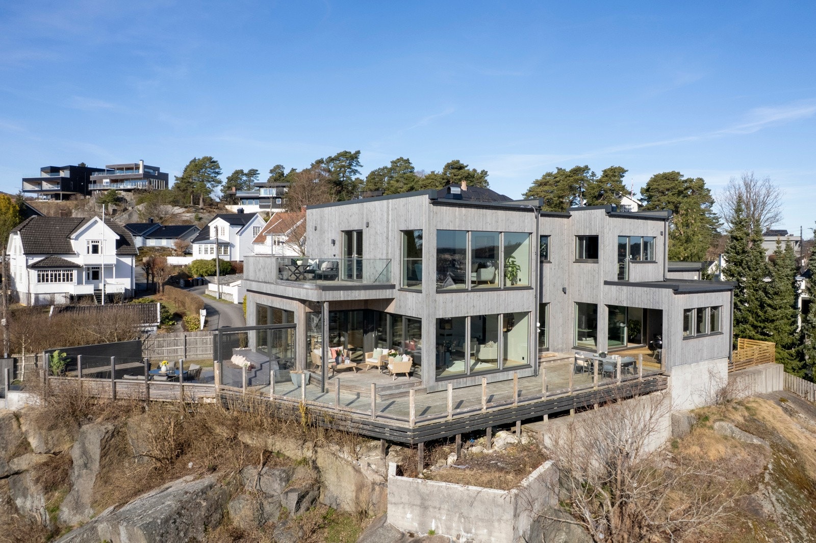 En lekker villa med en fantastisk tomt Galleribilde