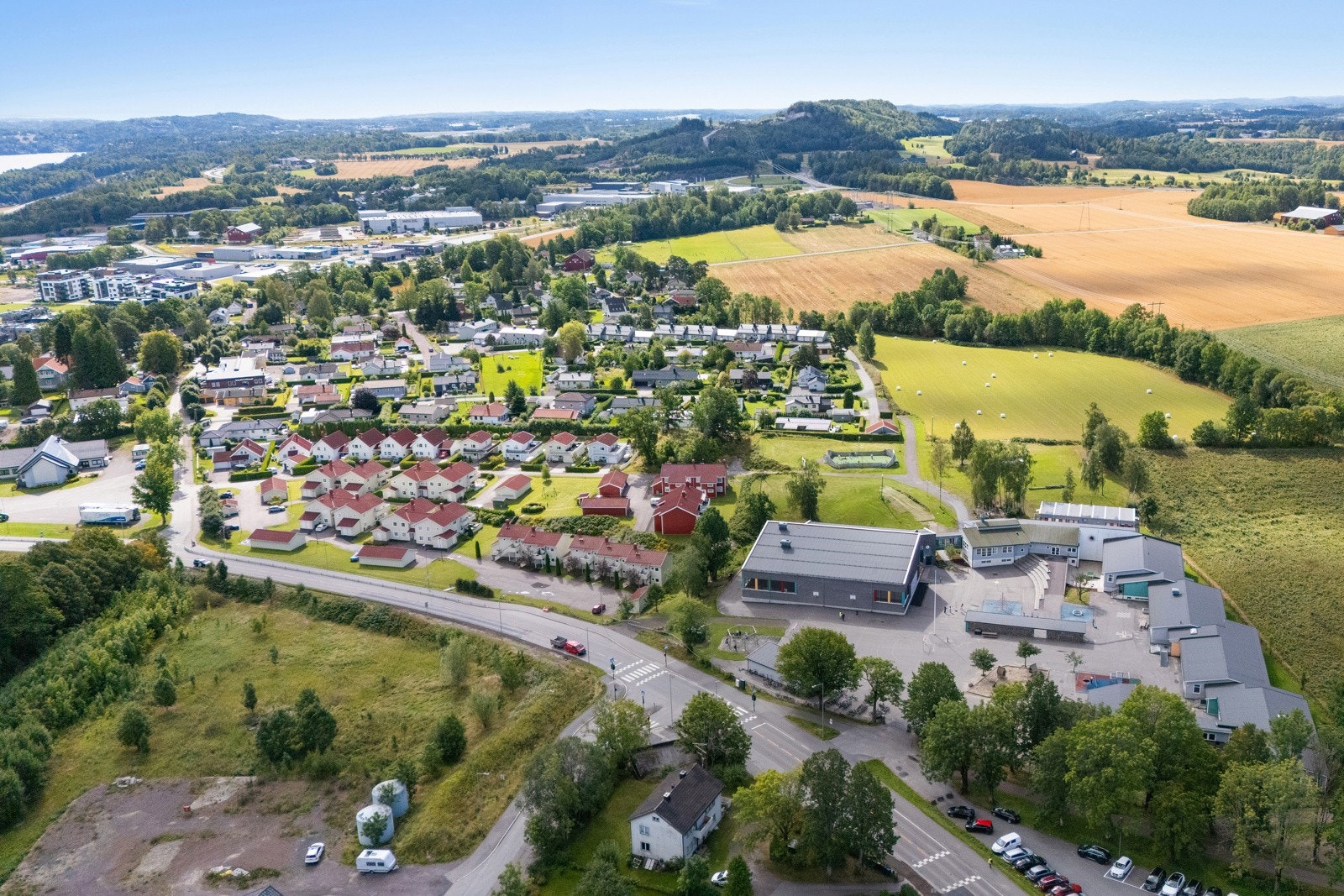 Ekeberg barneskole ligger rett ved boligen. Galleribilde