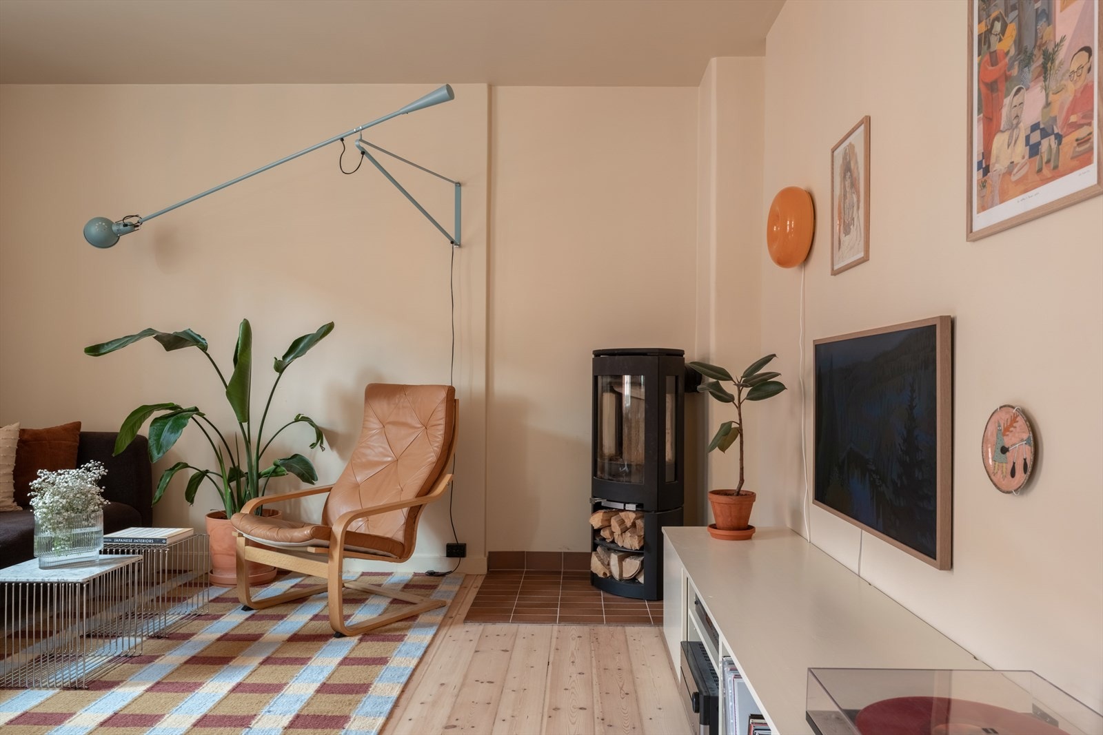 Alle rom er malt i moderne, delikate farger. Galleribilde
