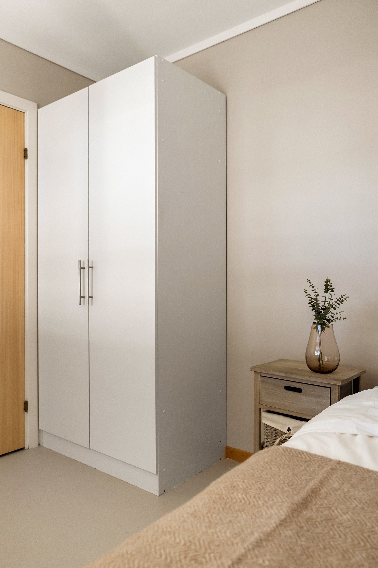 Det er også garderobeskap på dette soverommet. Galleribilde