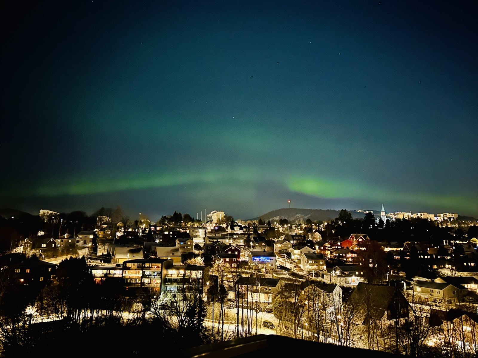 Bilde av nordlys tatt av selger fra balkongen! Galleribilde