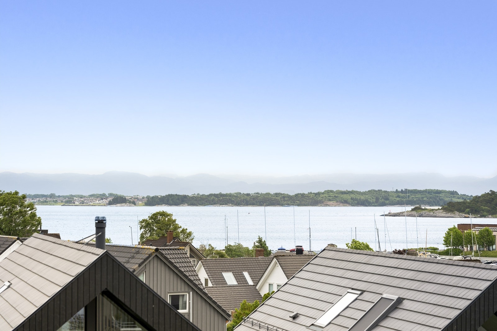 Utsikt fra balkong. Galleribilde