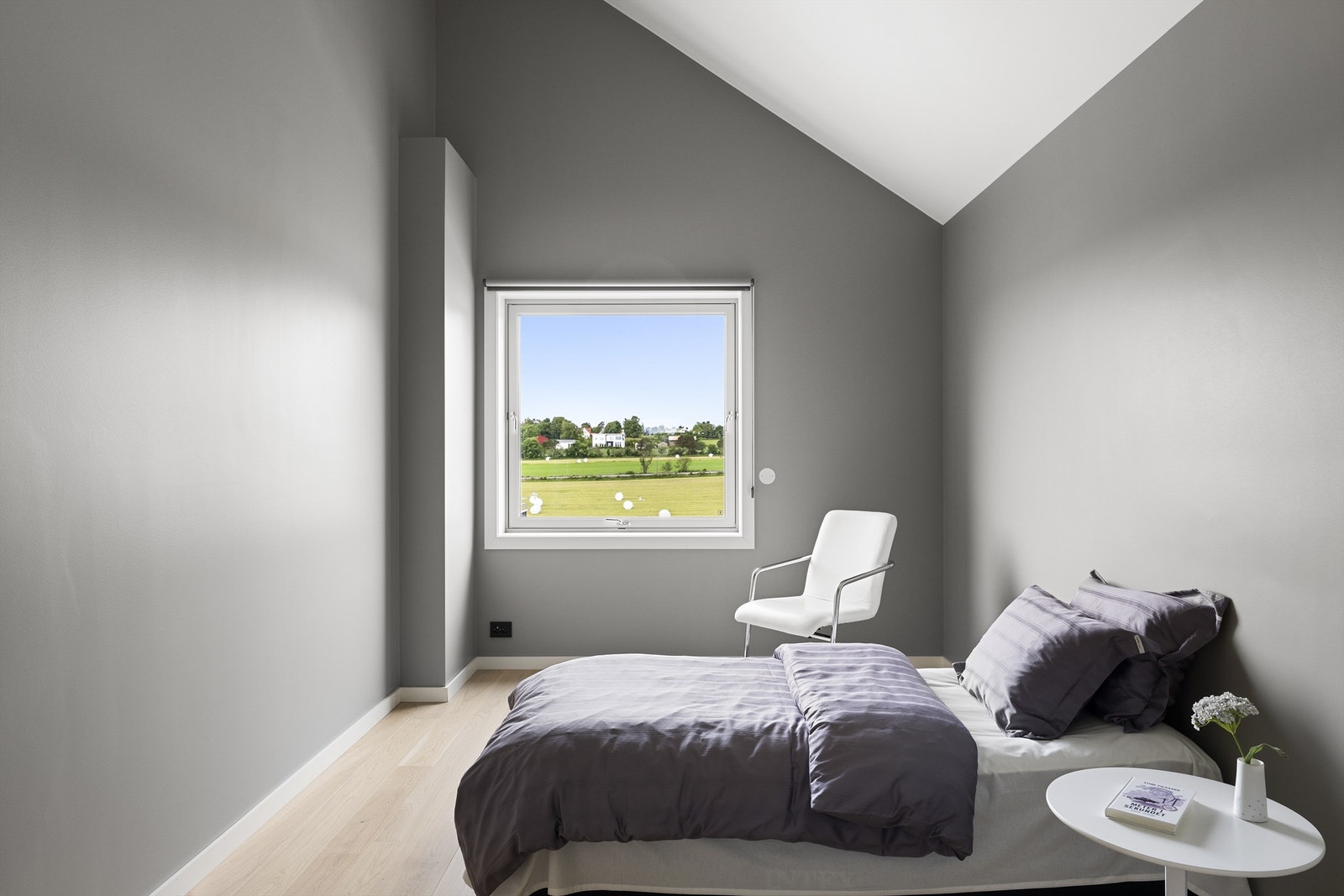 Soverom med eget bad. Galleribilde