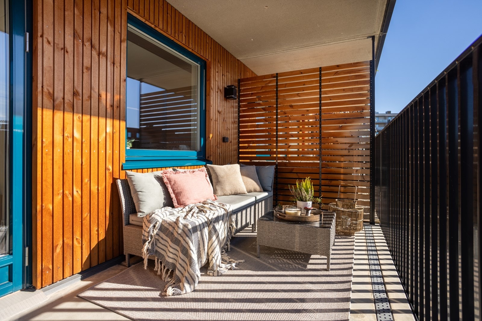 Sydvendt balkong på 14 kvm Galleribilde