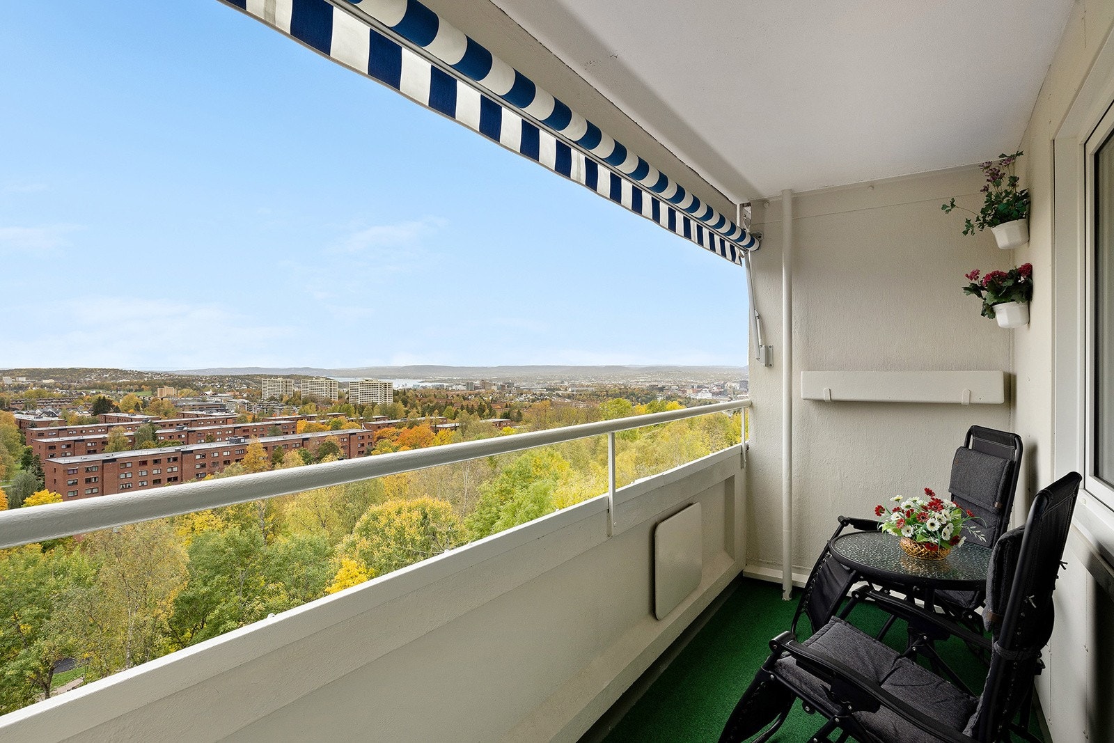 Sydvestvendt balkong Galleribilde