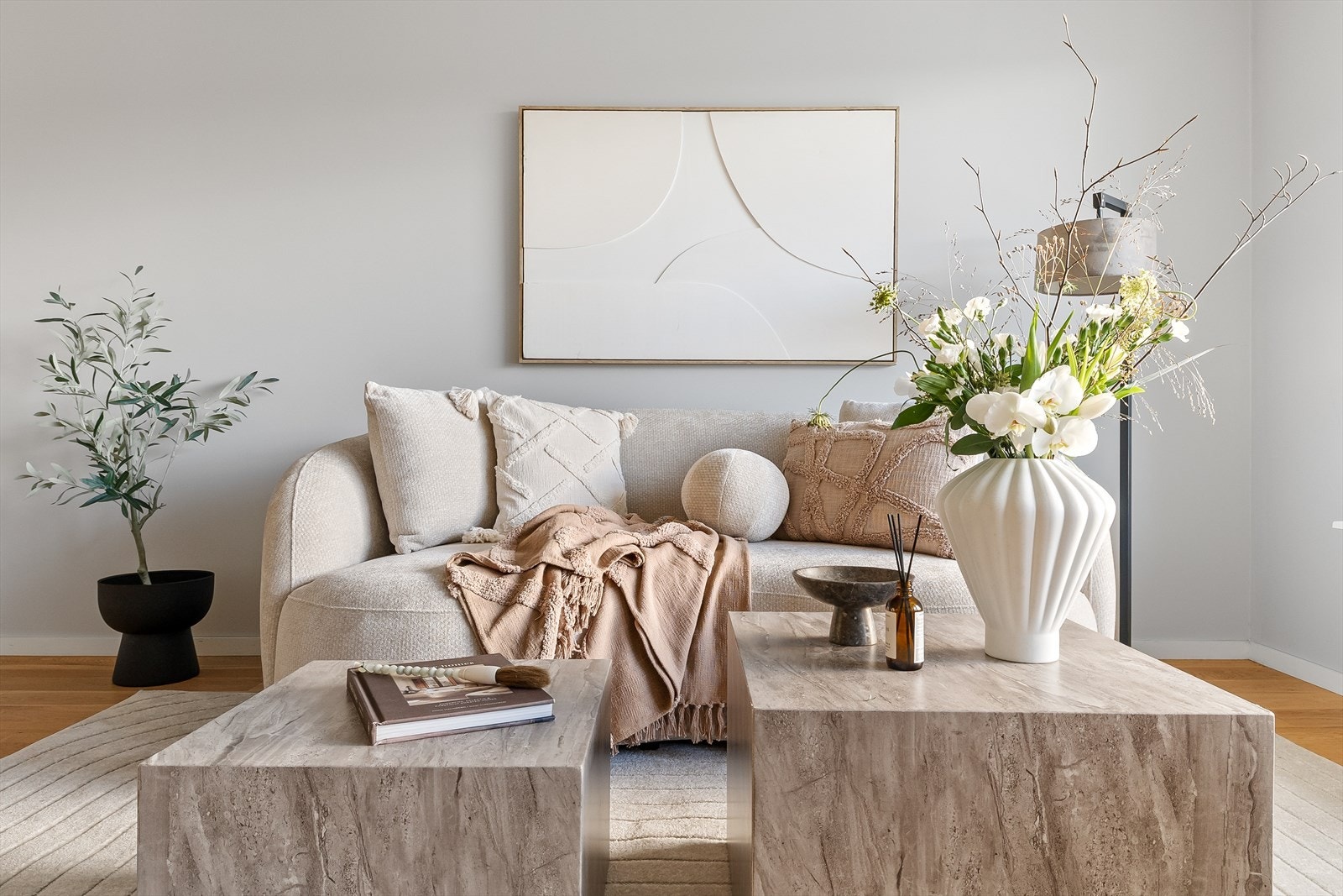 En lekker og oppgradert 3-roms leilighet med attraktiv beliggenhet nær Tønsberg sentrum. Galleribilde