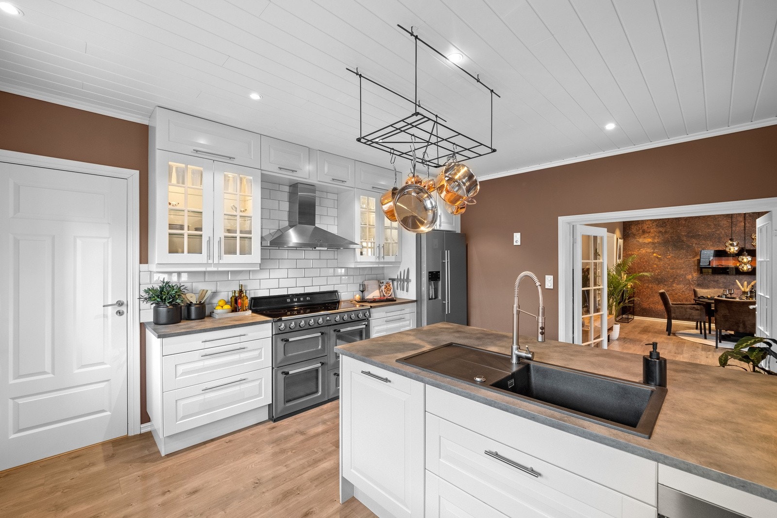 Kjøkkenet er fra Norema og ble pusset opp i 2016. Galleribilde