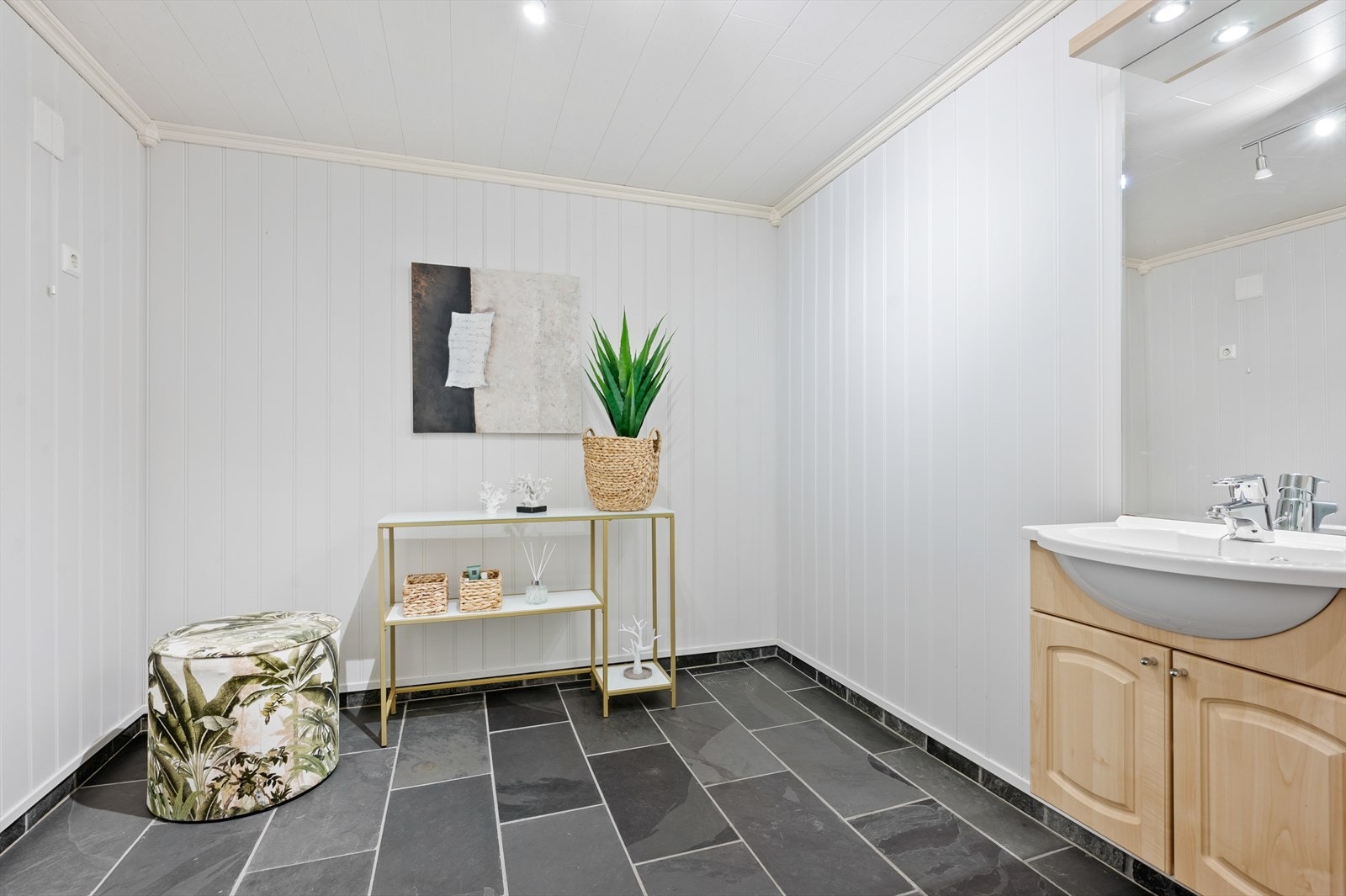 Stort bad i 1.etasje. Galleribilde