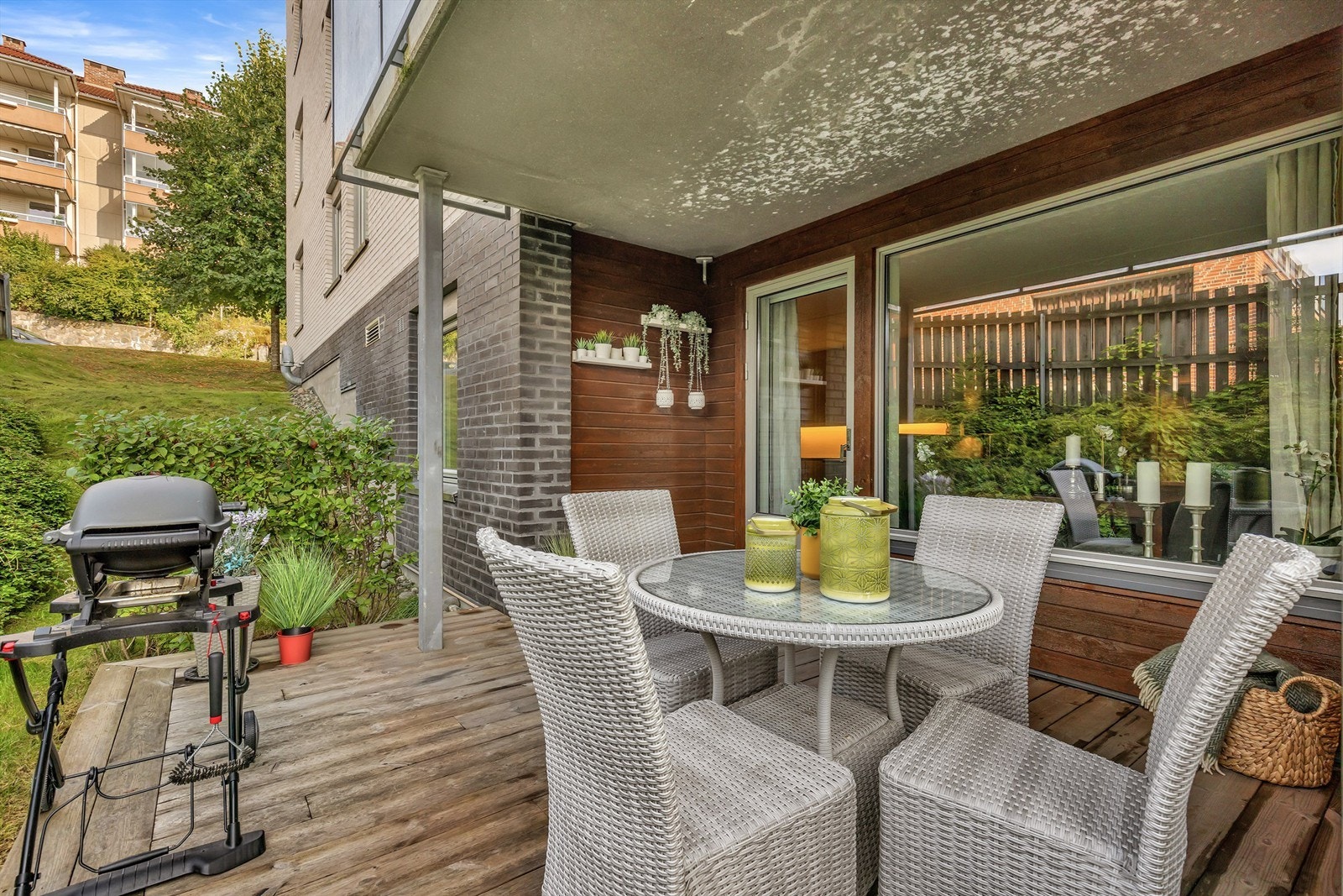 Terrassen har svært lite innsyn. Galleribilde