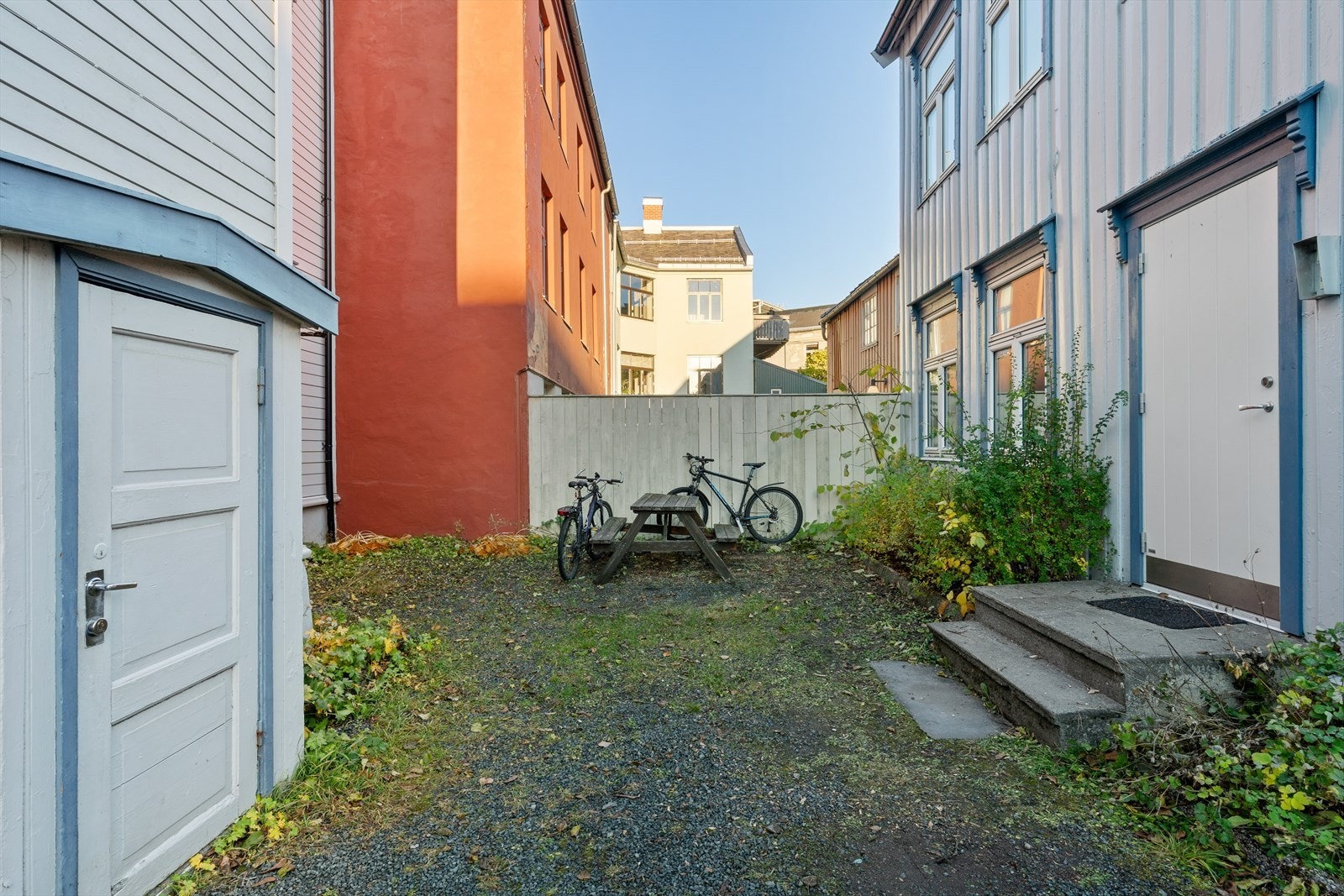 Fra sameiets bakgård. Galleribilde