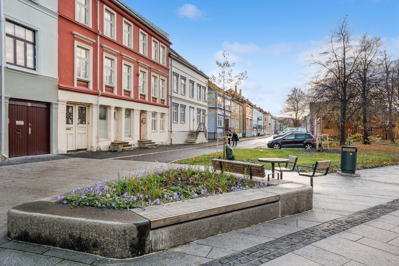 Herfra er det rusleavstand bort til nærbutikk og bakeri. Galleribilde