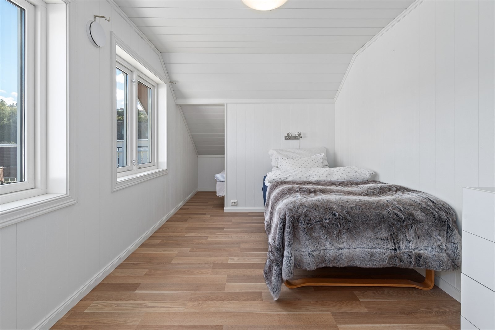 5/5 soverom: Lyst og trivelig med "knekott" Galleribilde