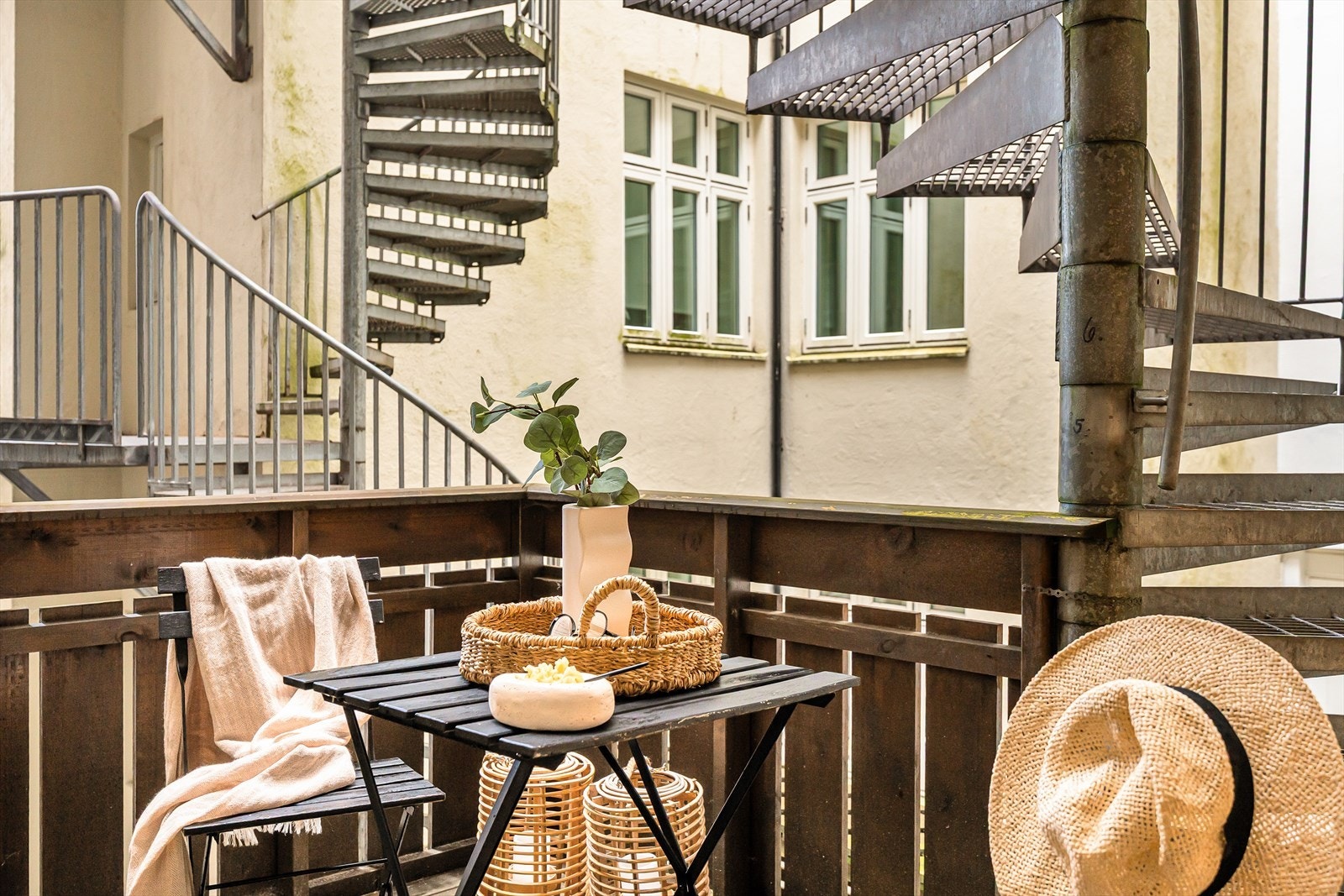 En strøken og sjarmerende 3- roms selveier leilighet i sentralt i Bergen Sentrum. Galleribilde