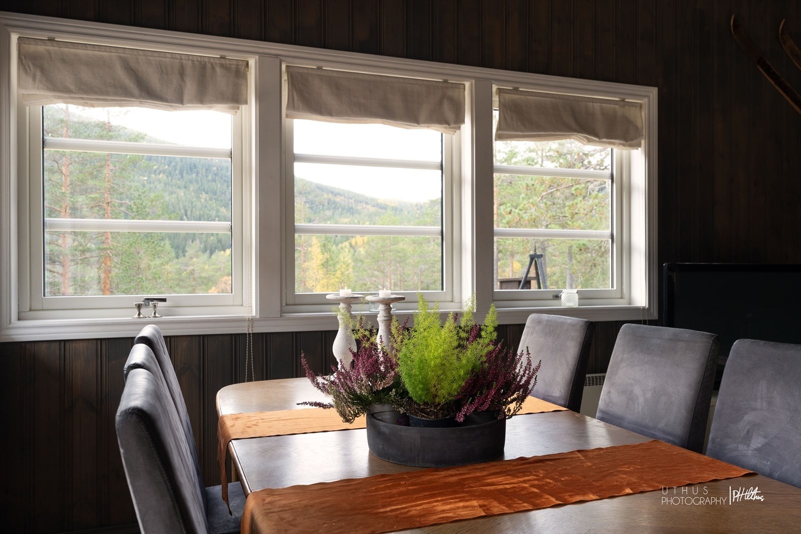 Hyggelig sted å spise med fin utsikt Galleribilde