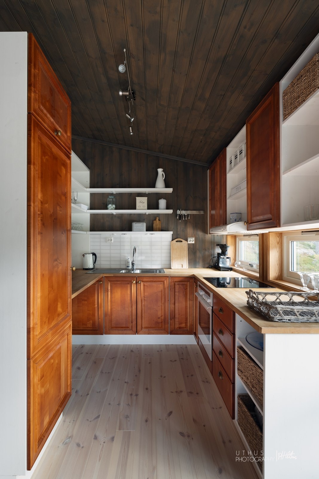 Gode arbeidsflater og gode lagringsmuligheter Galleribilde