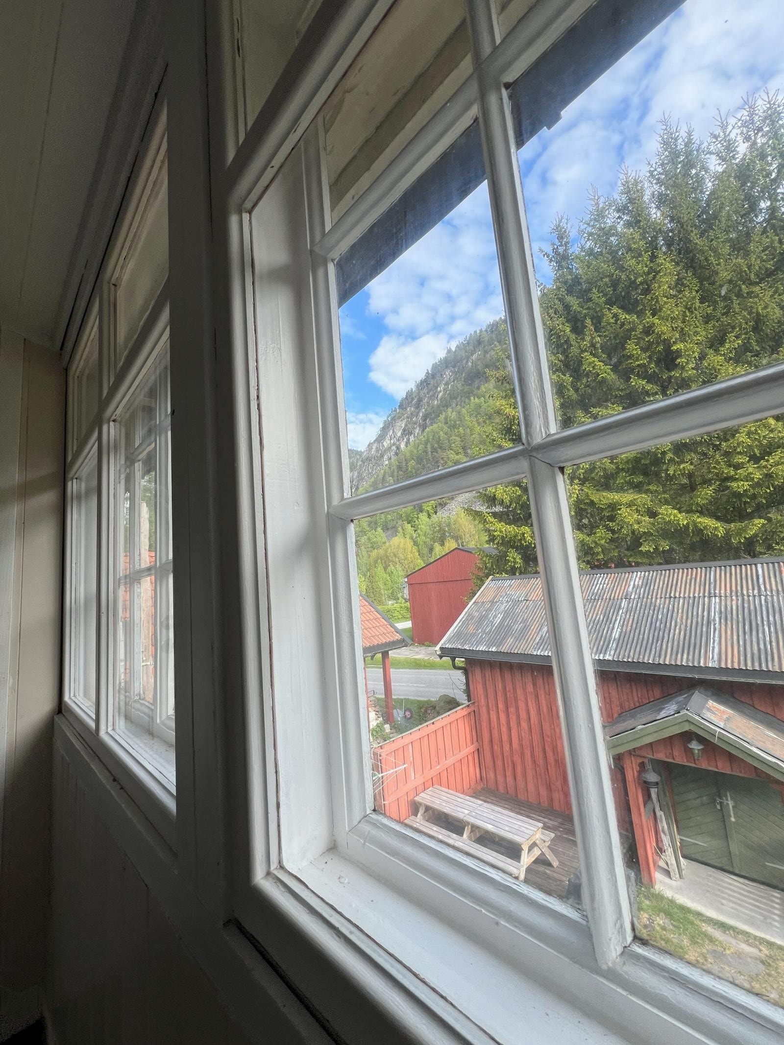 Utsikt fra gang i 2. etasje Galleribilde