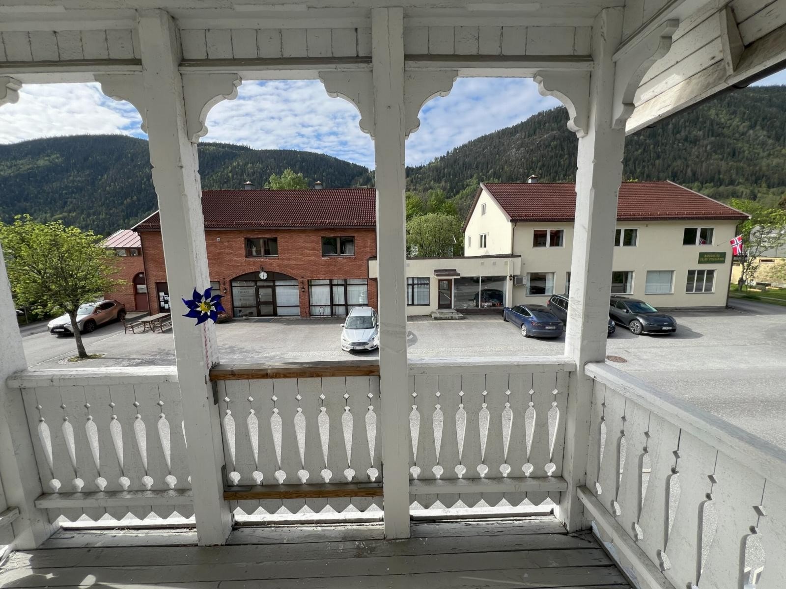 Utsikt fra veranda fra stue Galleribilde