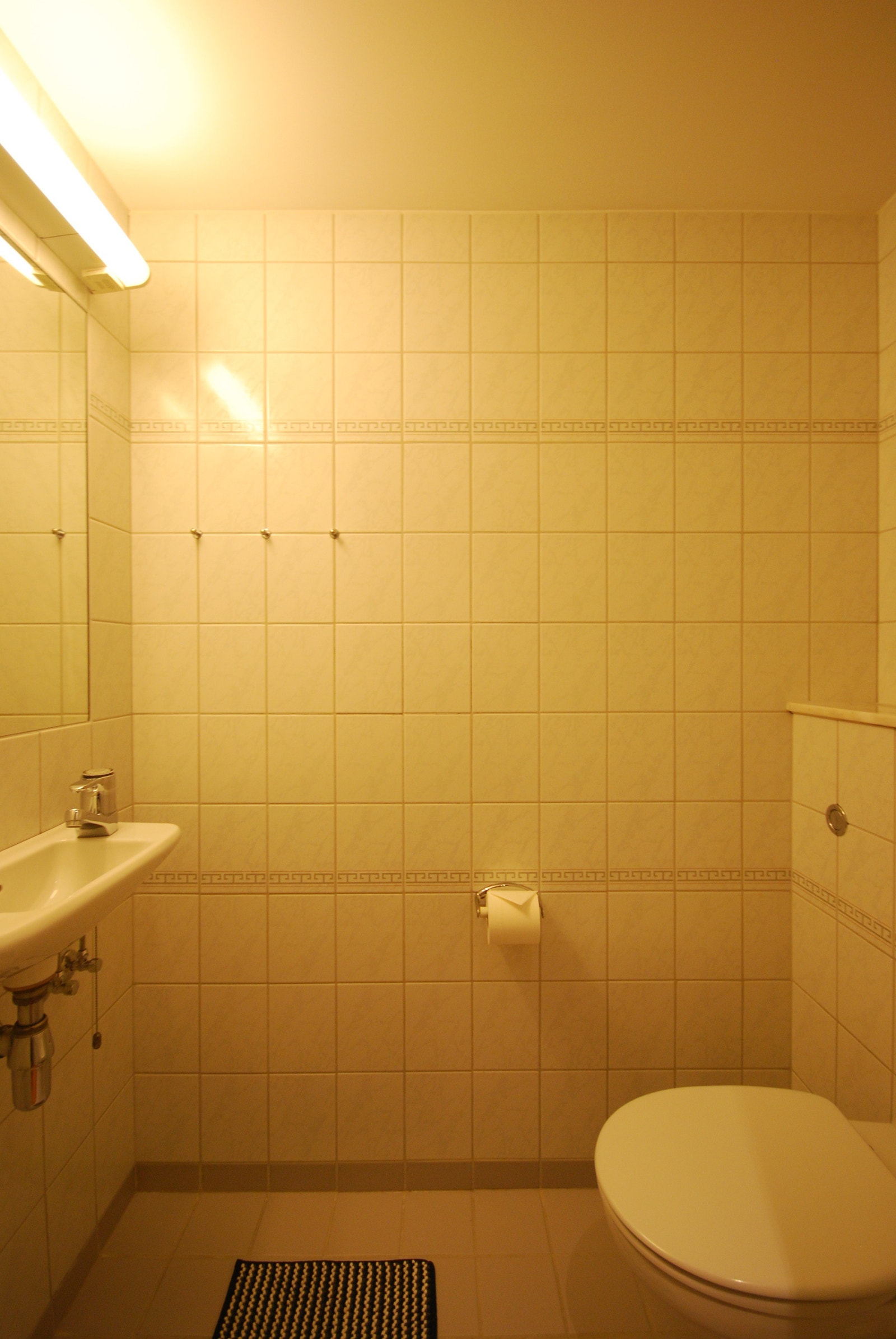 Gjeste toalett / Guest bathroom Galleribilde