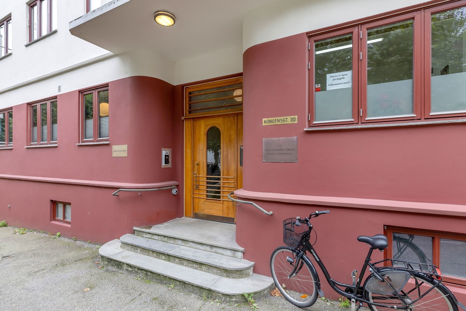 Inngangsparti Galleribilde