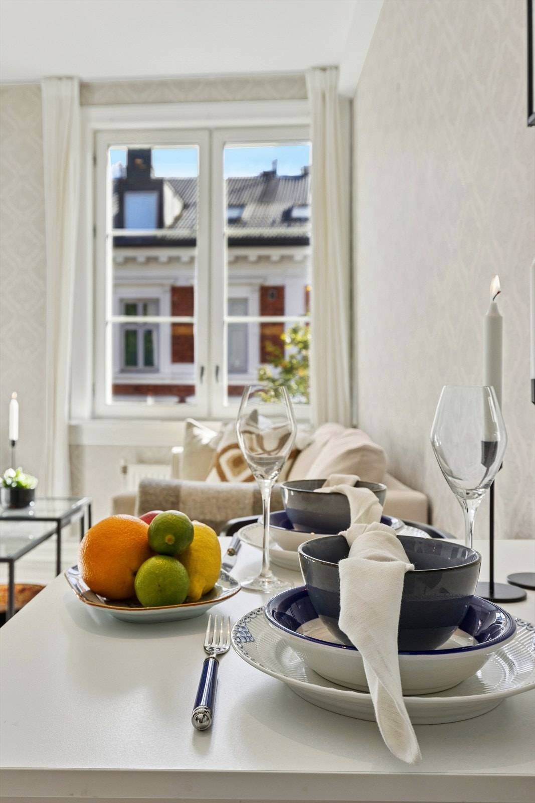 Her kan man sitte og nyte et godt måltid eller ha en hyggelig sammenkomst med sine nærmeste. Galleribilde